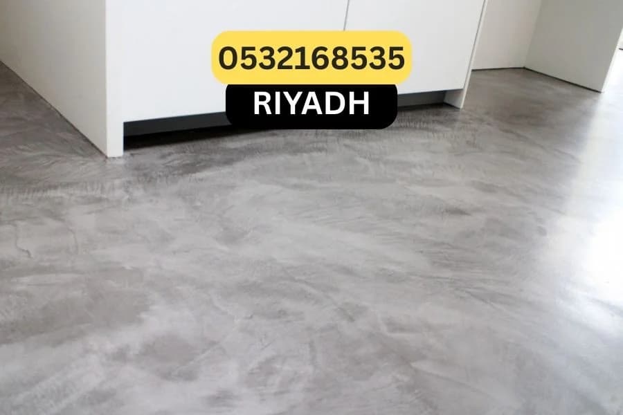 Grey microcement kitchen floor in Riyadh