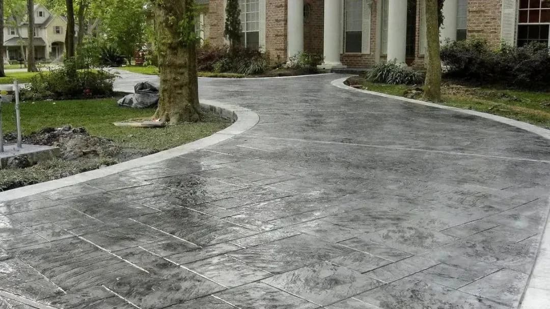 Durable stamped concrete driveway flooring in Saudi Arabia